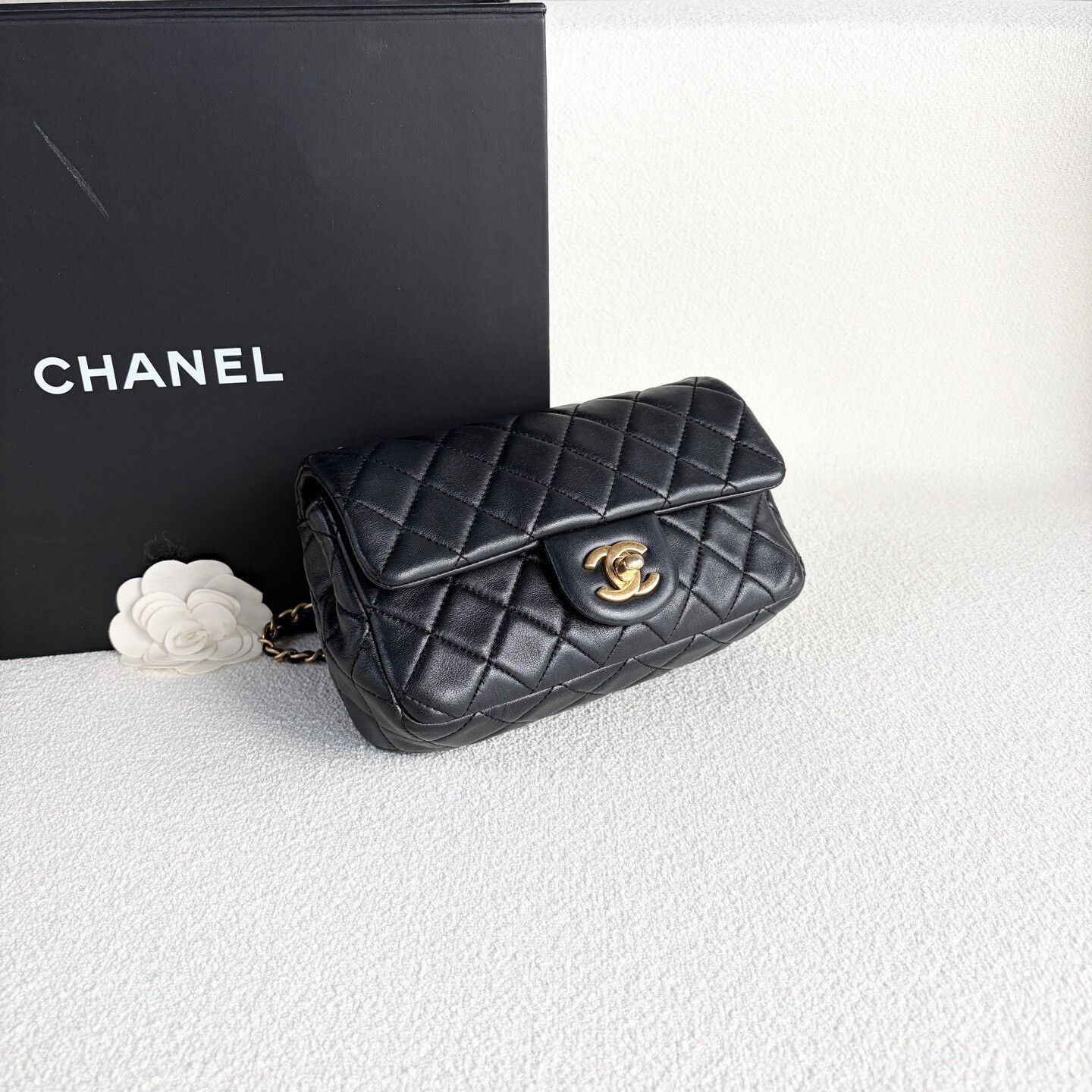Chanel Pre-loved Bag Very good condition Size ONE SIZE - 6 Thumbnail