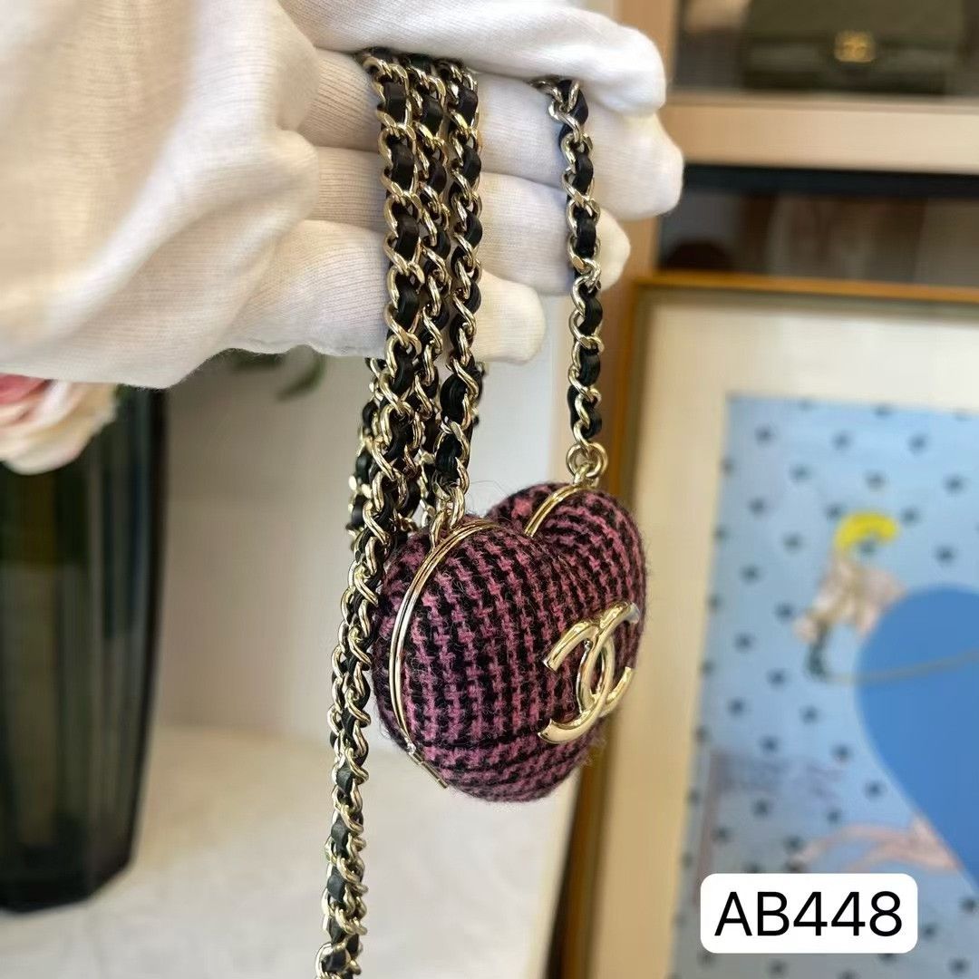 Chanel Pre-loved Bag Very good condition Size ONE SIZE - 3 Thumbnail