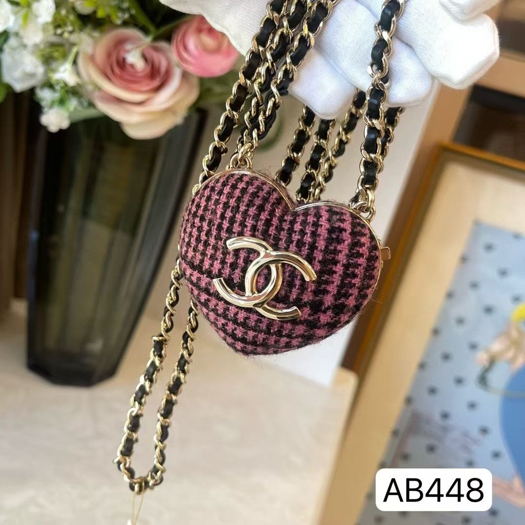 Chanel Pre-loved Bag Very good condition Size ONE SIZE - 2 Thumbnail