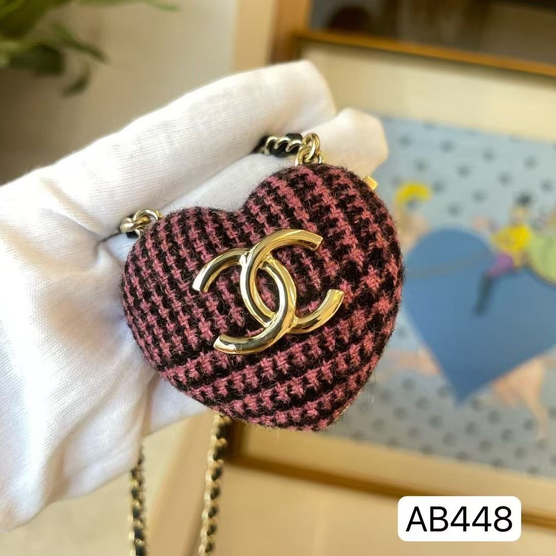 Chanel Pre-loved Bag Very good condition Size ONE SIZE - 5 Thumbnail