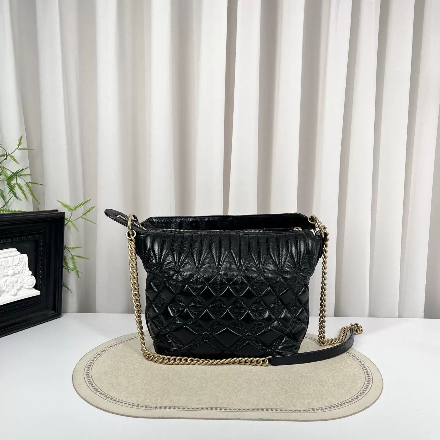 Chanel Pre-loved Bag Very good condition Size ONE SIZE - 2 Thumbnail