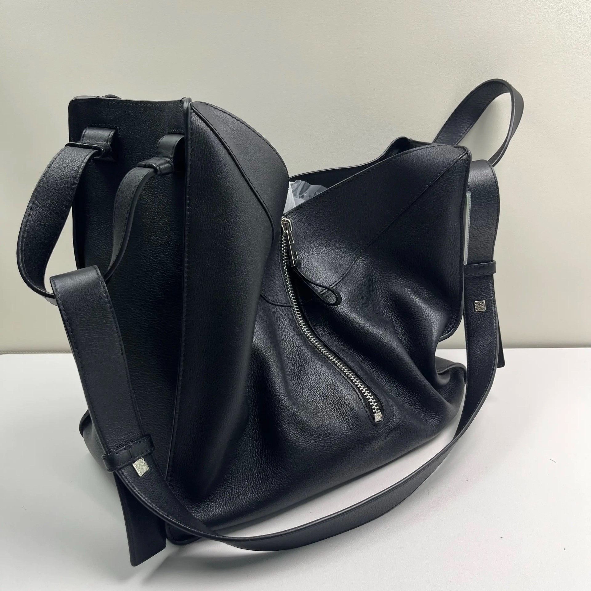 Loewe Pre-loved Bag Very good condition Size ONE SIZE - 2 Thumbnail