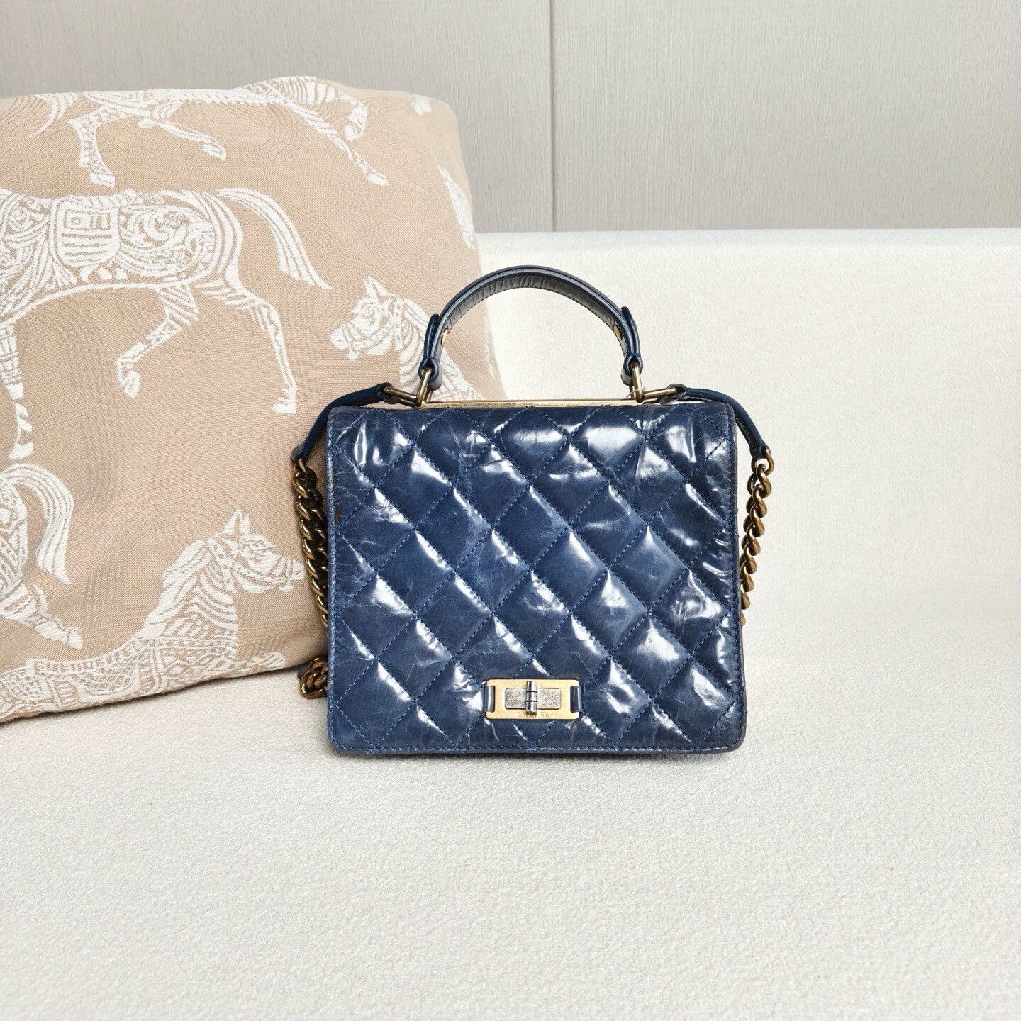 Chanel Pre-loved Bag Very good condition Size ONE SIZE - 2 Thumbnail