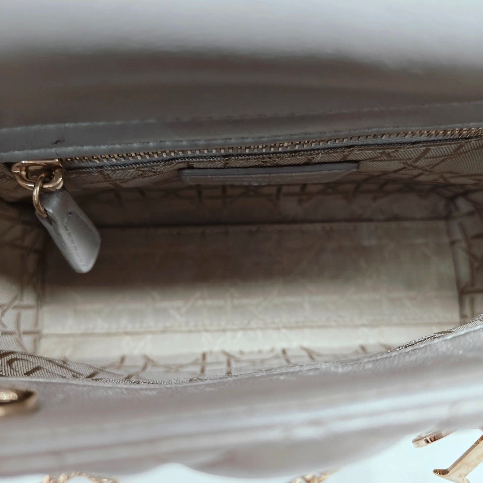 Dior Pre-loved Bag Very good condition Size ONE SIZE - 9 Thumbnail