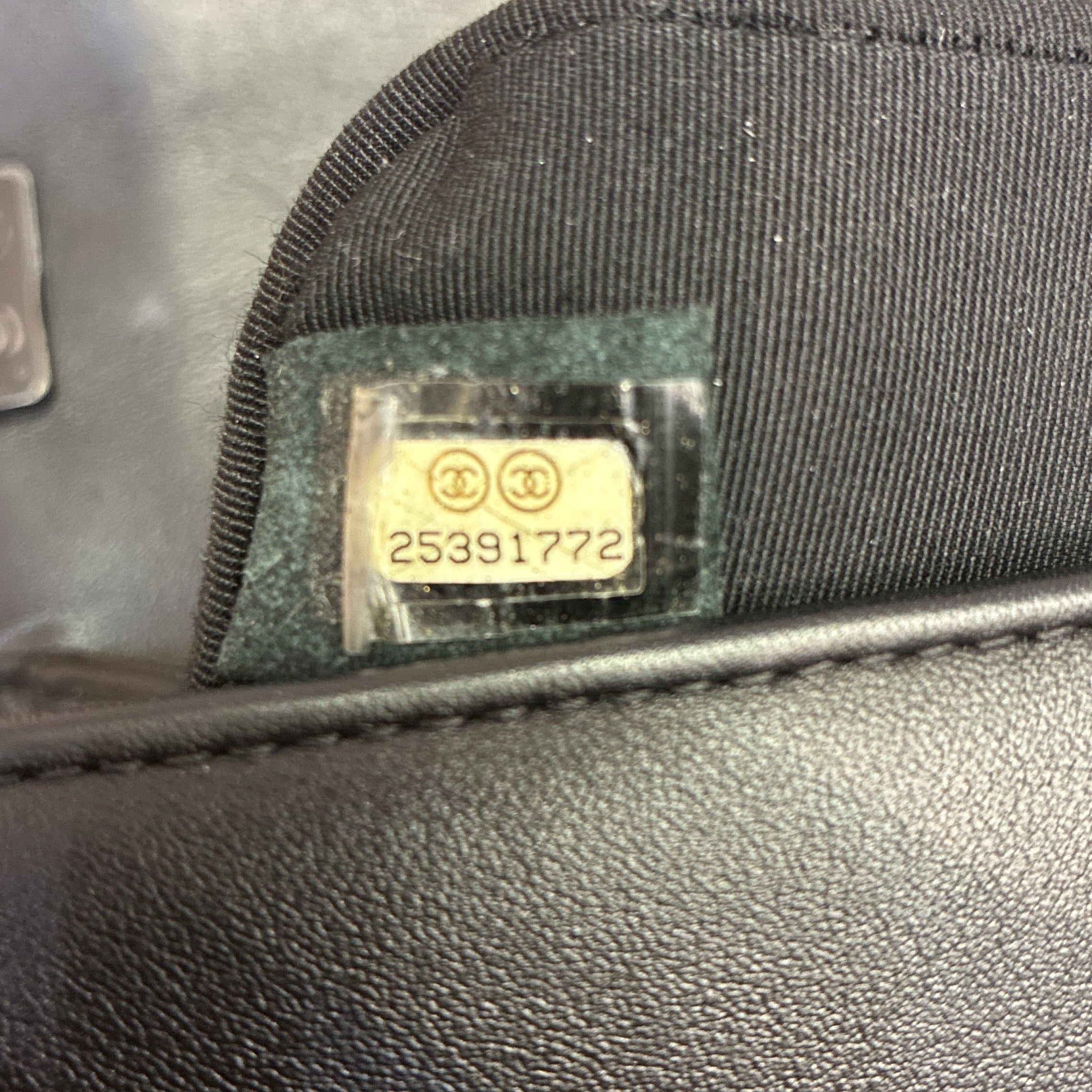 Chanel So Black Boy Flap Bag Size ONE SIZE - 8 Thumbnail