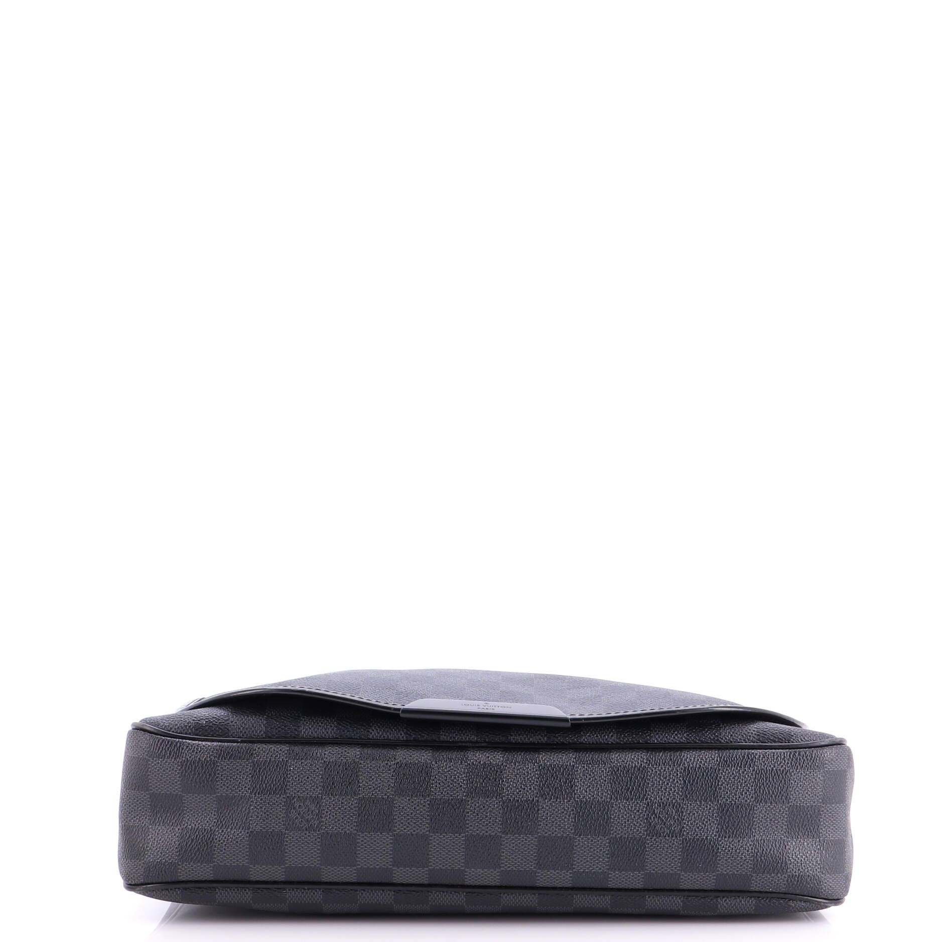 Louis Vuitton Daniel Messenger Bag Size ONE SIZE - 4 Thumbnail
