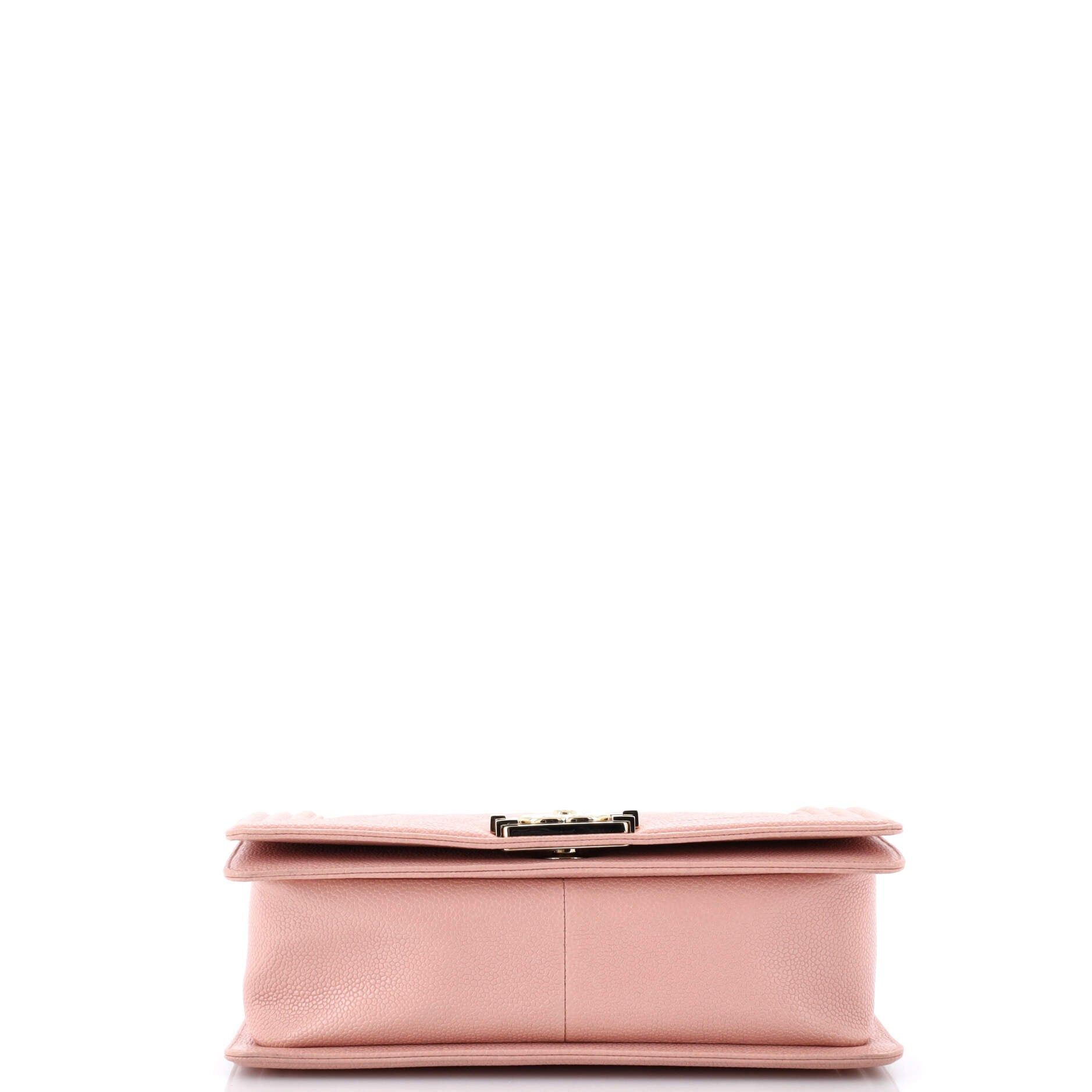 Chanel Boy Flap Bag Size ONE SIZE - 4 Thumbnail