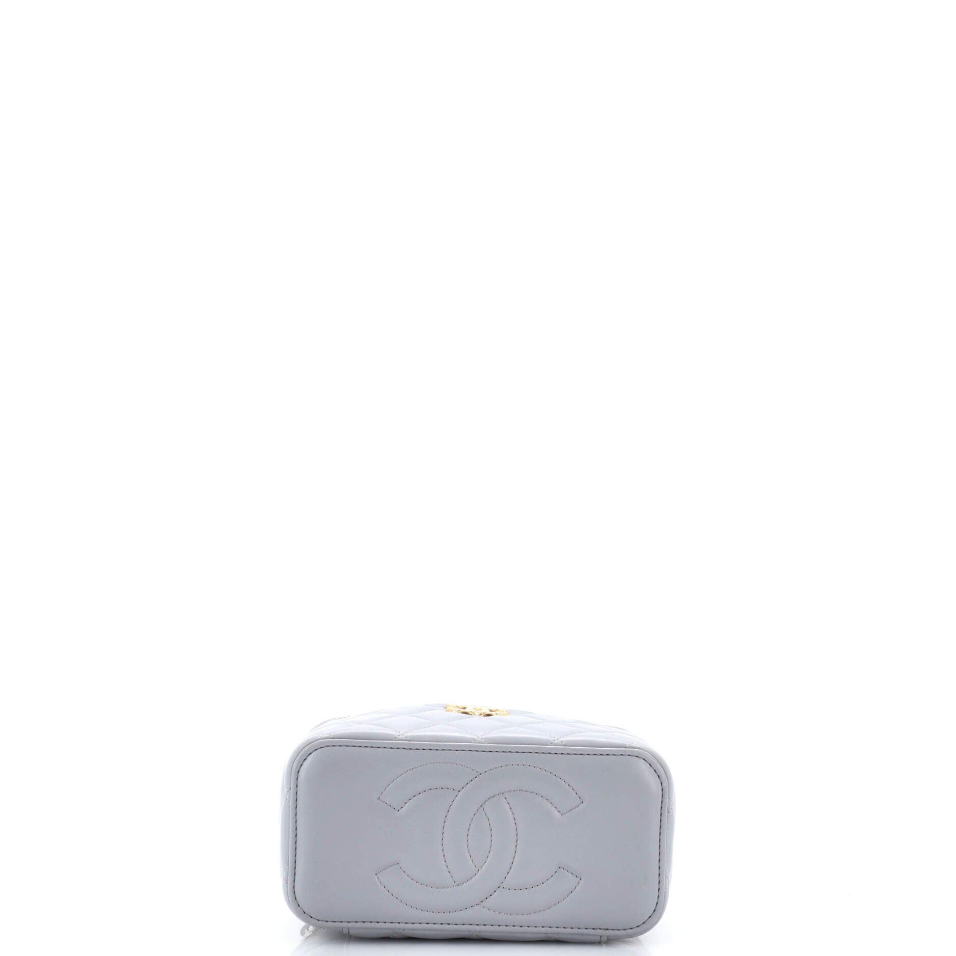Chanel All Slide Long Vanity Case with Chain Size ONE SIZE - 4 Thumbnail
