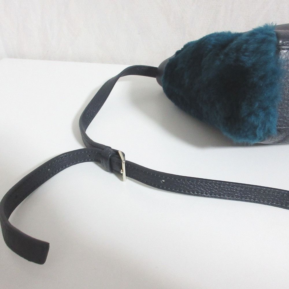 Paul Smith Paul Smith Paul Smith Leather Fur Shoulder Bag Leather Shoulder Bag DUTY FREE for USA Size ONE SIZE - 6 Thumbnail