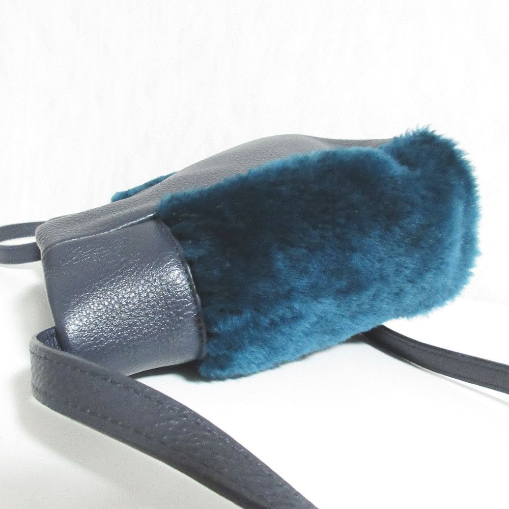 Paul Smith Paul Smith Paul Smith Leather Fur Shoulder Bag Leather Shoulder Bag DUTY FREE for USA Size ONE SIZE - 3 Thumbnail