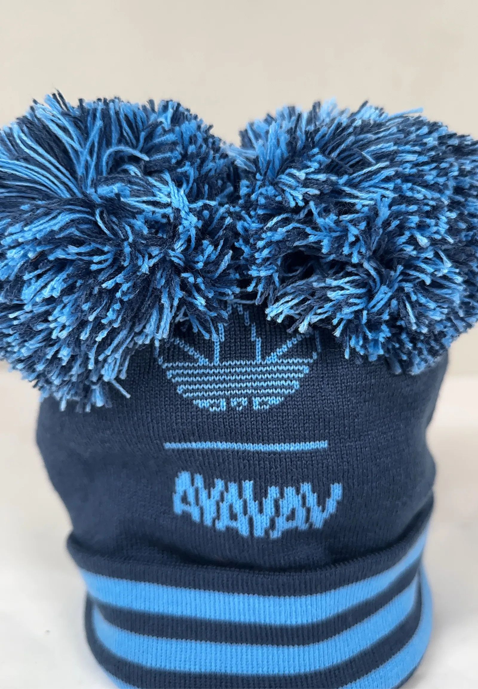 Adidas Adidas Pom Pom Beanie Hat Size ONE SIZE - 3 Thumbnail