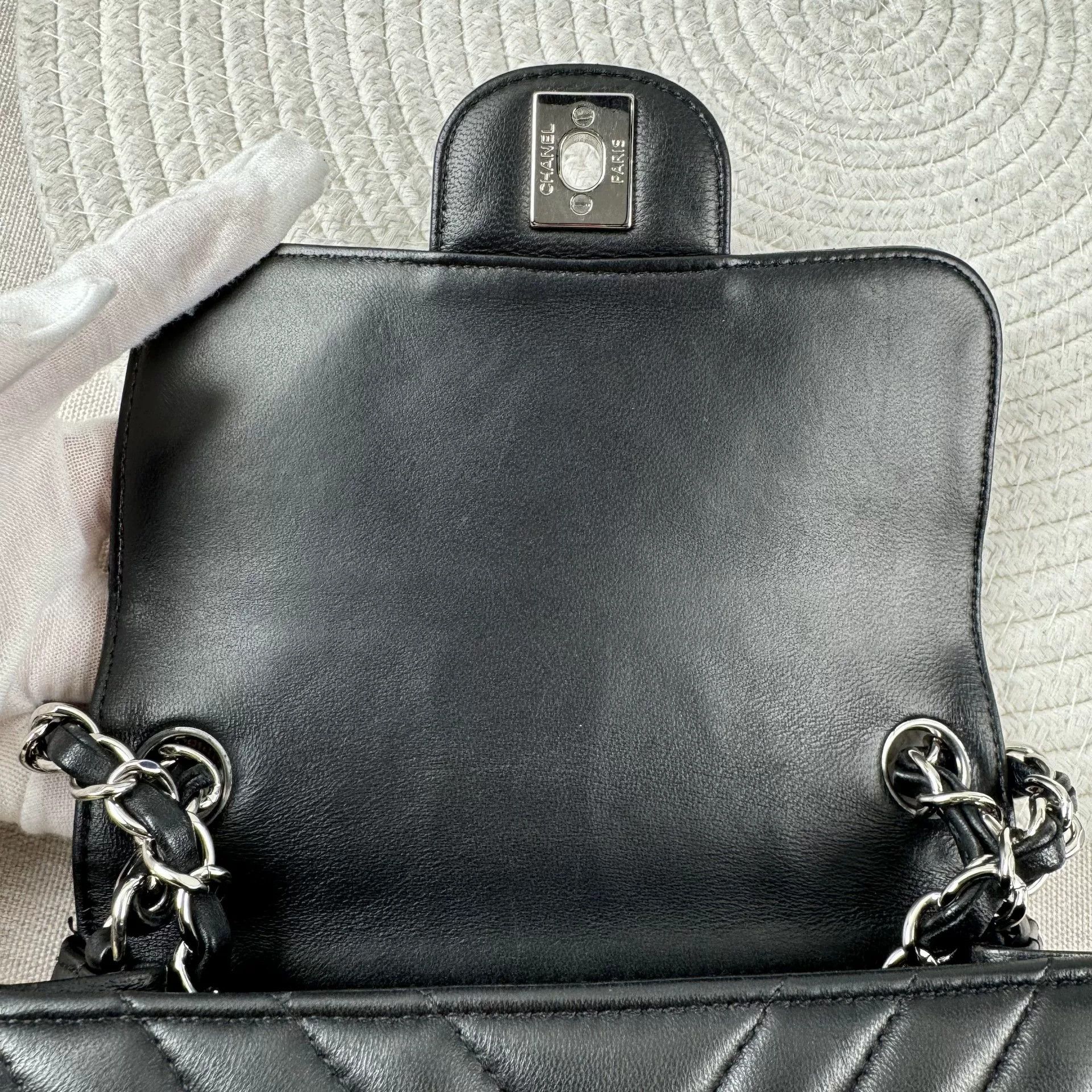 Chanel Pre-loved Bag Very good condition Size ONE SIZE - 7 Thumbnail