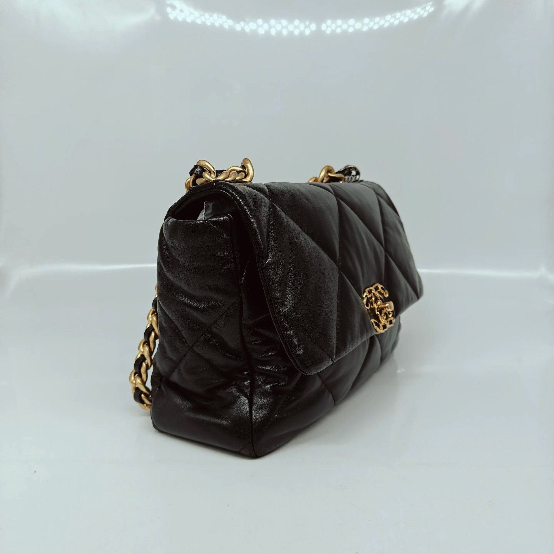 Chanel Pre-loved Bag Very good condition Size ONE SIZE - 2 Thumbnail