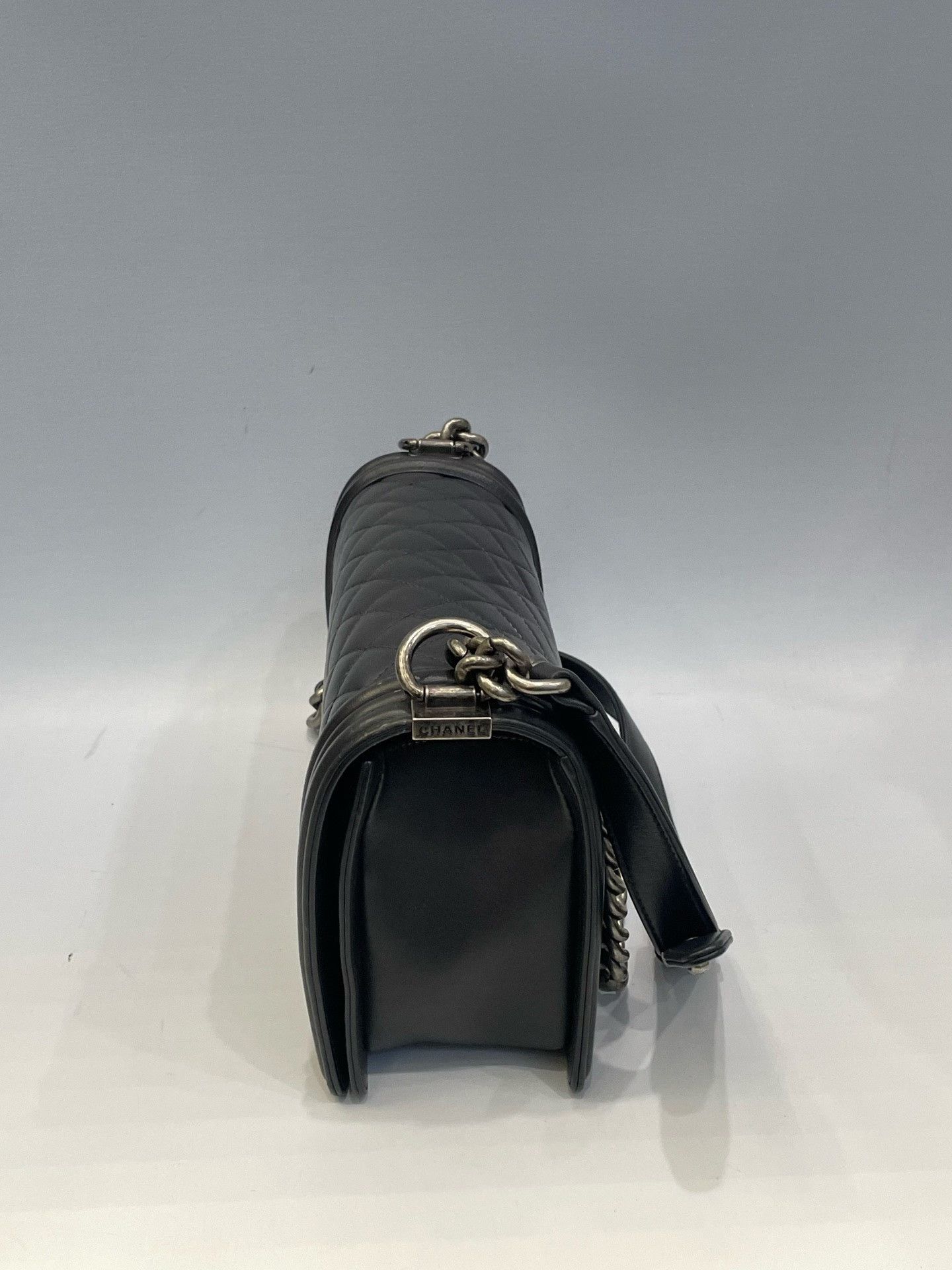 Chanel Pre-loved Bag Very good condition Size ONE SIZE - 3 Thumbnail