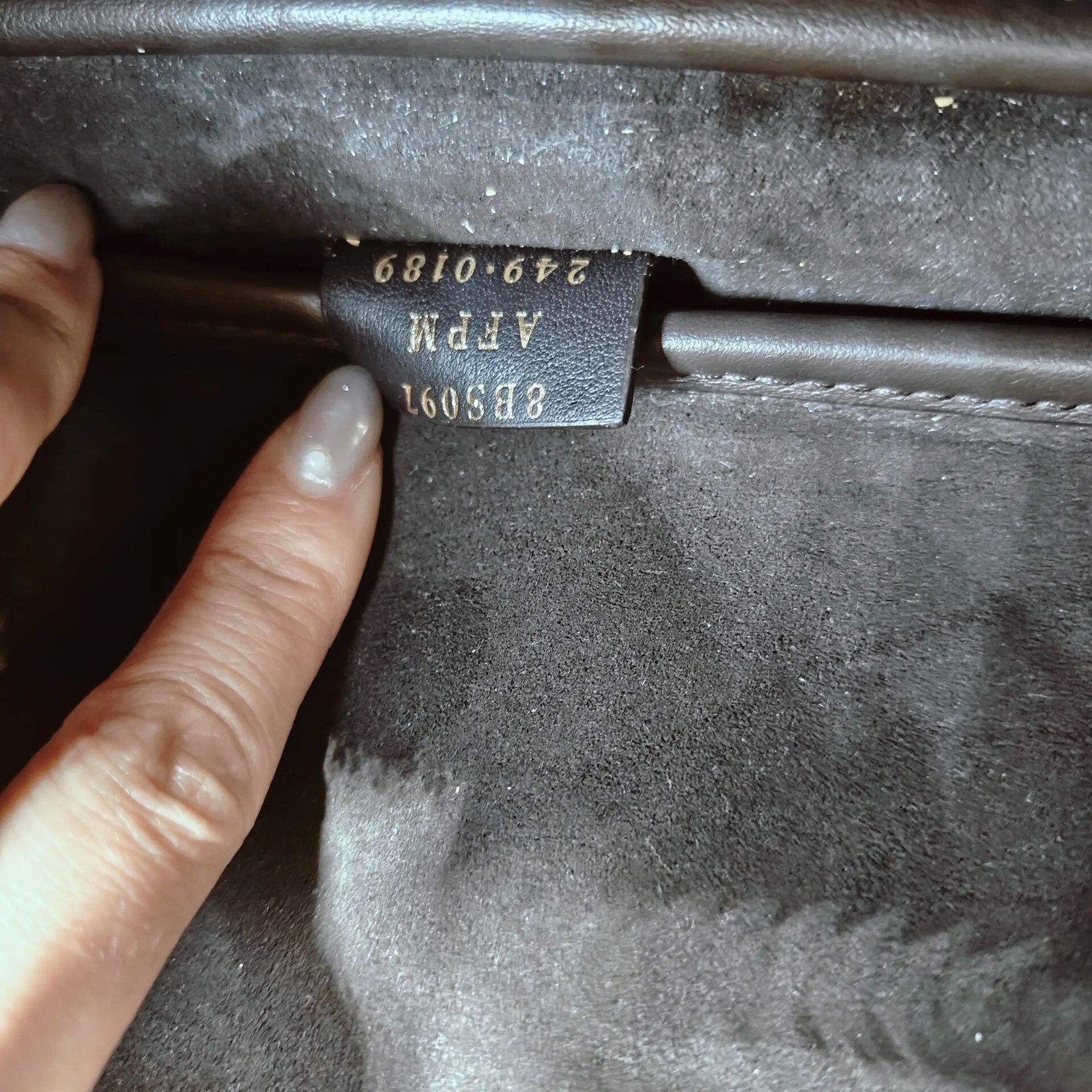 Fendi Pre-loved Bag Very good condition Size ONE SIZE - 8 Thumbnail