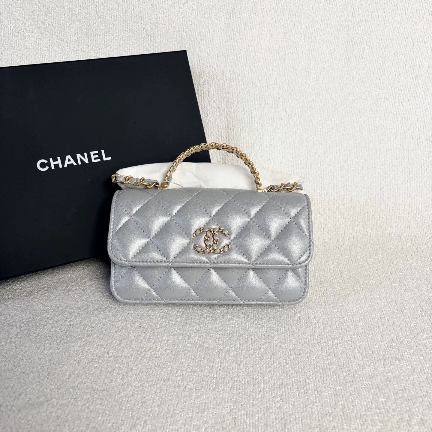 Chanel Pre-loved Bag Very good condition Size ONE SIZE - 2 Thumbnail