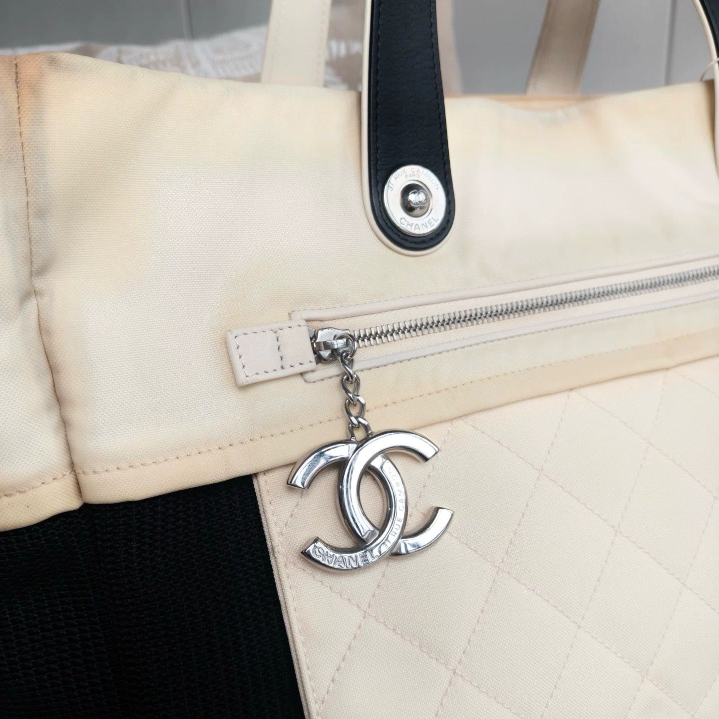 Chanel Pre-loved Bag Very good condition Size ONE SIZE - 8 Thumbnail