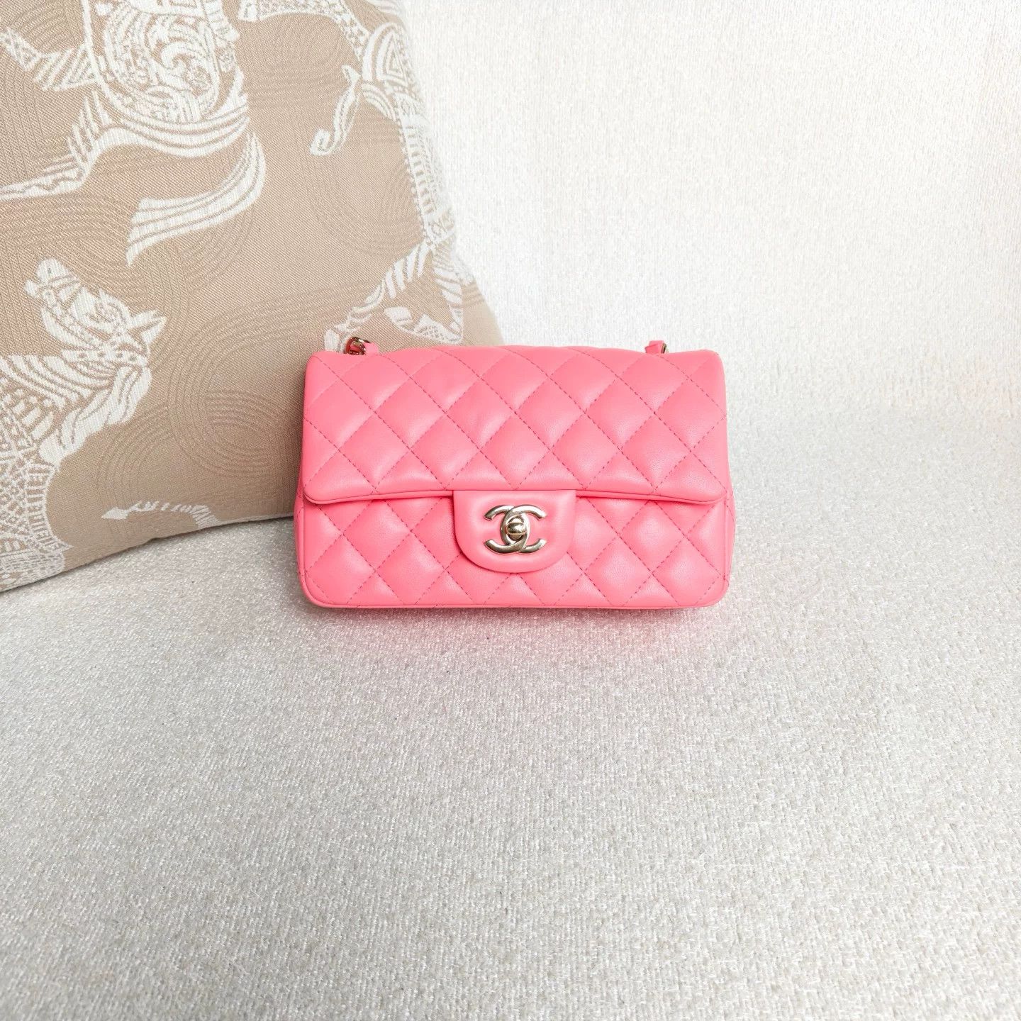 Chanel Pre-loved Bag Very good condition Size ONE SIZE - 2 Thumbnail