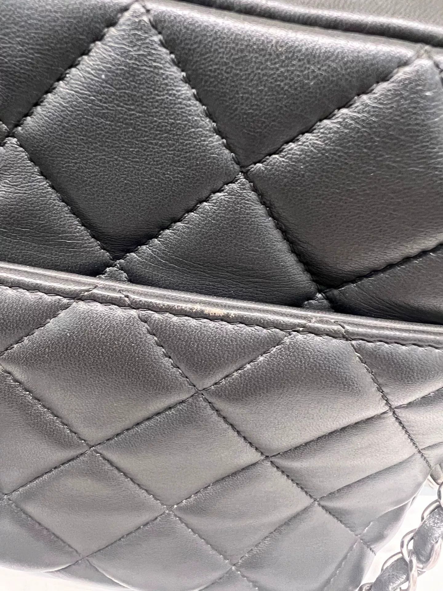 Chanel Pre-loved Bag Very good condition Size ONE SIZE - 7 Thumbnail