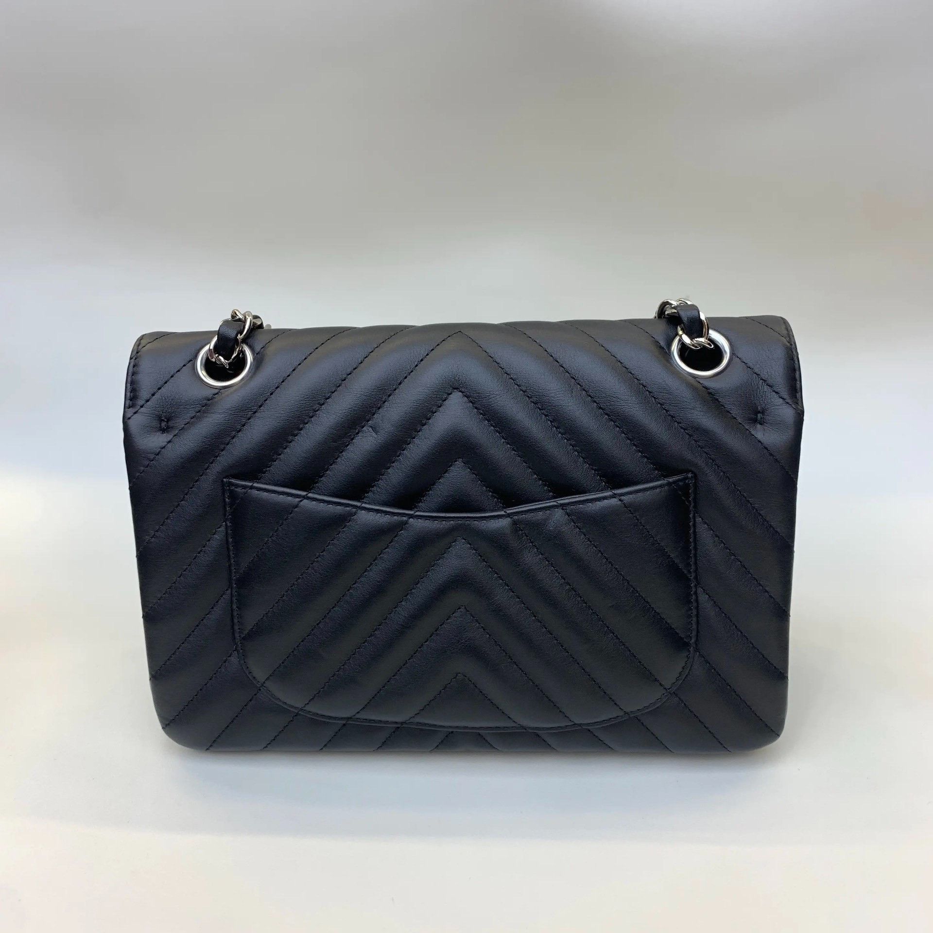 Chanel Pre-loved Bag Very good condition Size ONE SIZE - 4 Thumbnail