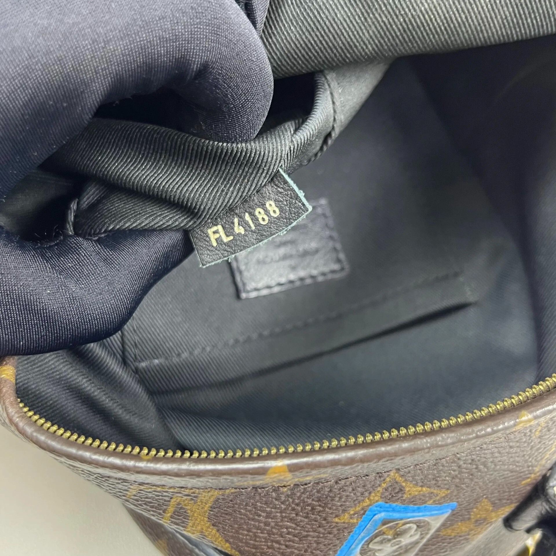 Louis Vuitton Pre-loved Bag Very good condition Size ONE SIZE - 9 Thumbnail