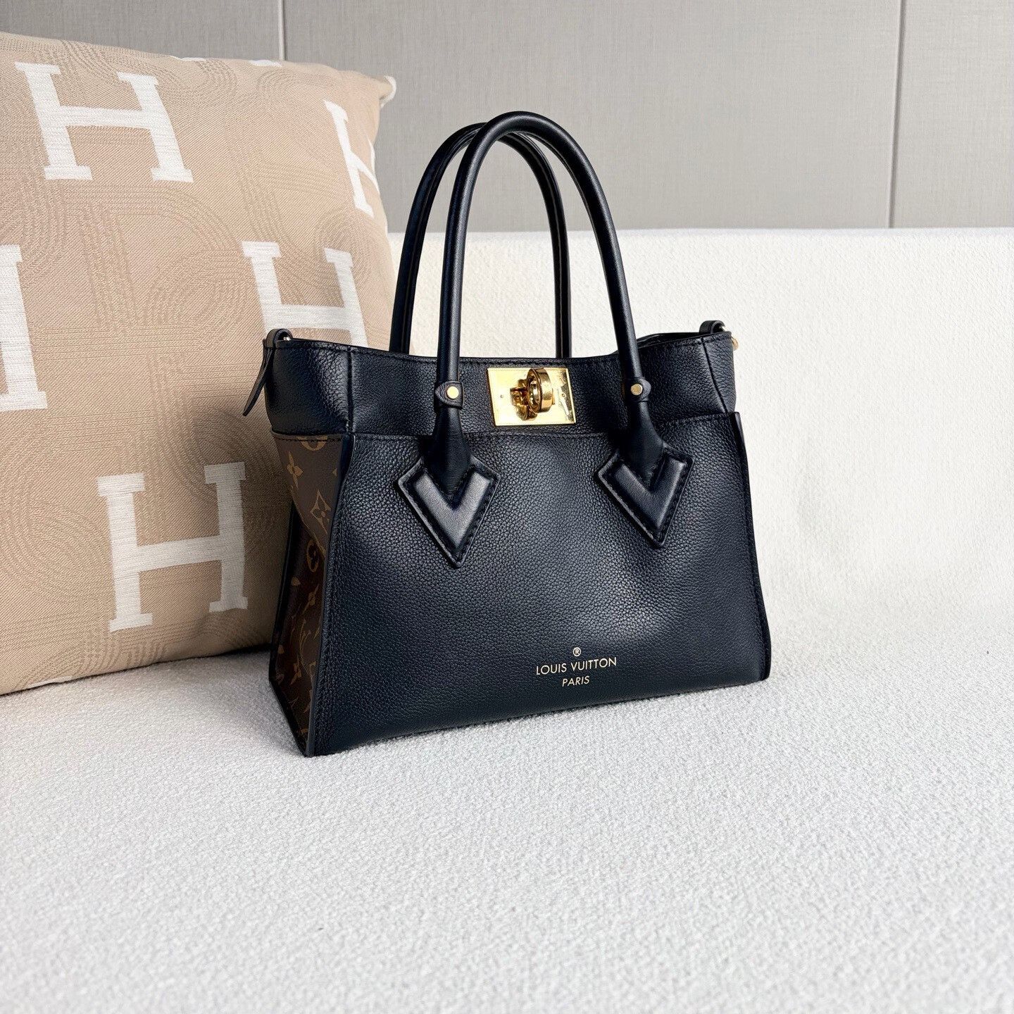 Louis Vuitton Pre-loved Bag Very good condition Size ONE SIZE - 6 Thumbnail