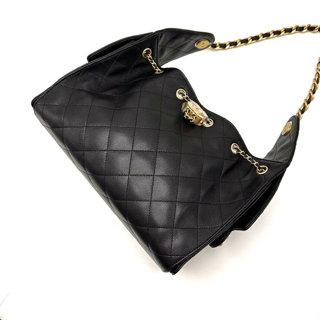 Chanel Pre-loved Bag Very good condition Size ONE SIZE - 3 Thumbnail