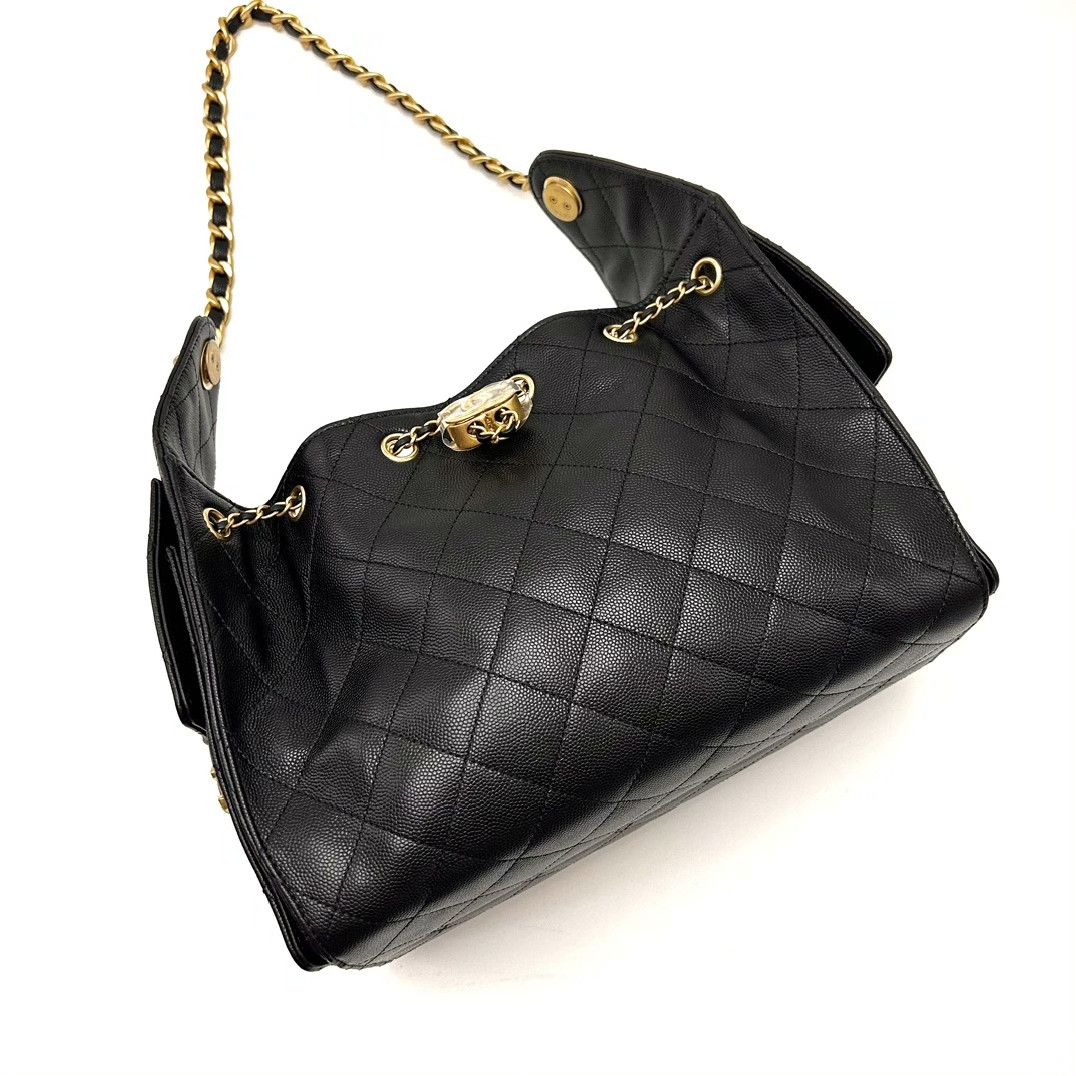 Chanel Pre-loved Bag Very good condition Size ONE SIZE - 4 Thumbnail