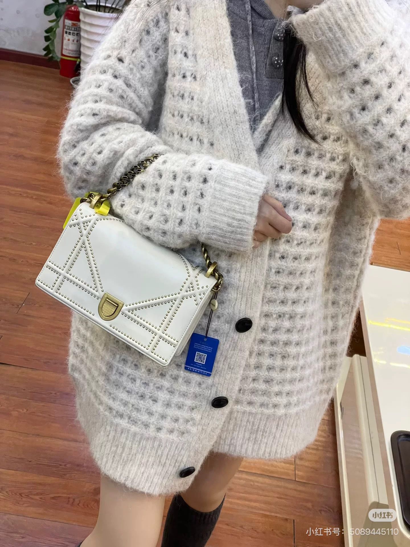 Dior Pre-loved Bag Very good condition Size ONE SIZE - 9 Thumbnail