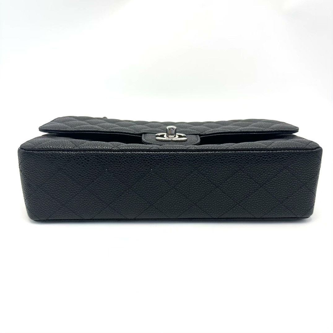 Chanel Pre-loved Bag Very good condition Size ONE SIZE - 5 Thumbnail