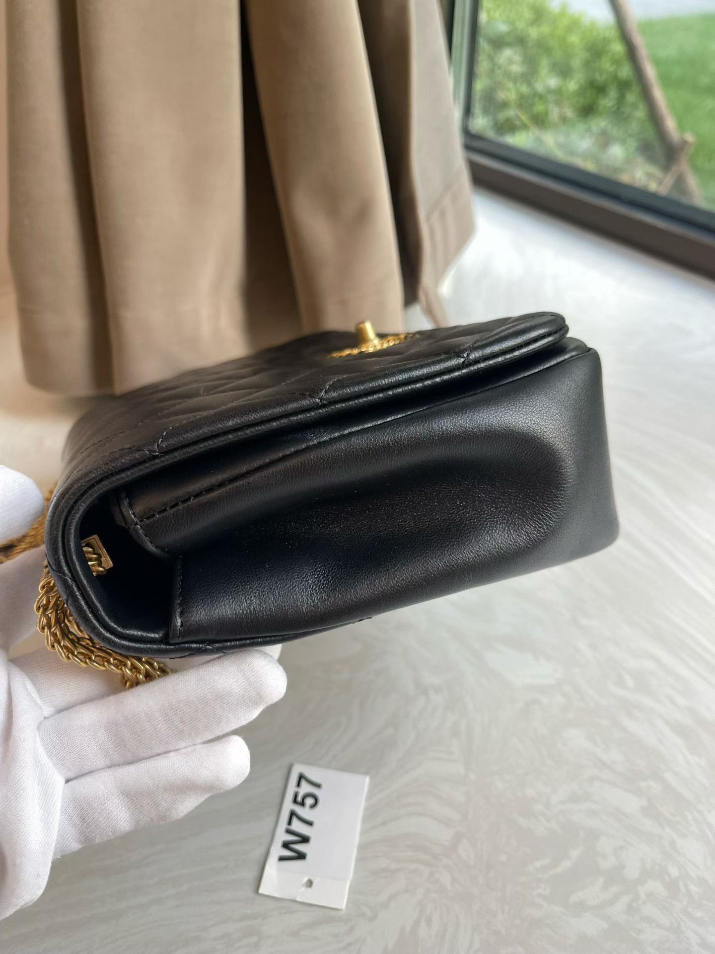 Chanel Pre-loved Bag Very good condition Size ONE SIZE - 3 Thumbnail