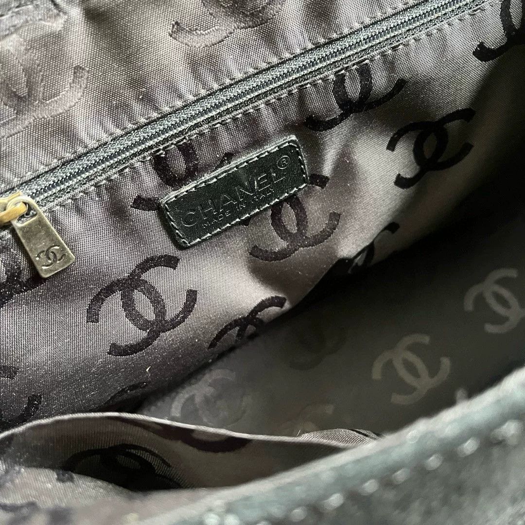 Chanel Pre-loved Bag Very good condition Size ONE SIZE - 9 Thumbnail