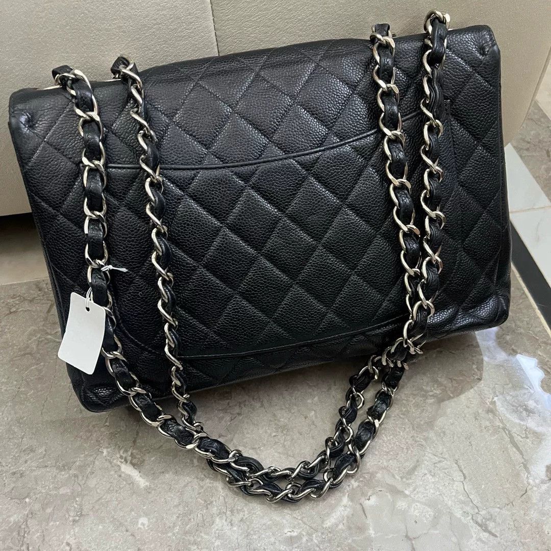 Chanel Pre-loved Bag Very good condition Size ONE SIZE - 2 Thumbnail