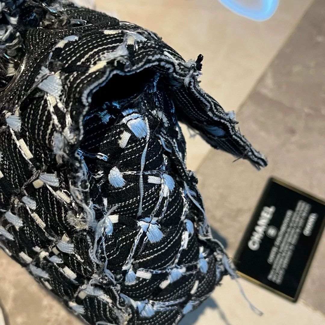 Chanel Pre-loved Bag Very good condition Size ONE SIZE - 6 Thumbnail