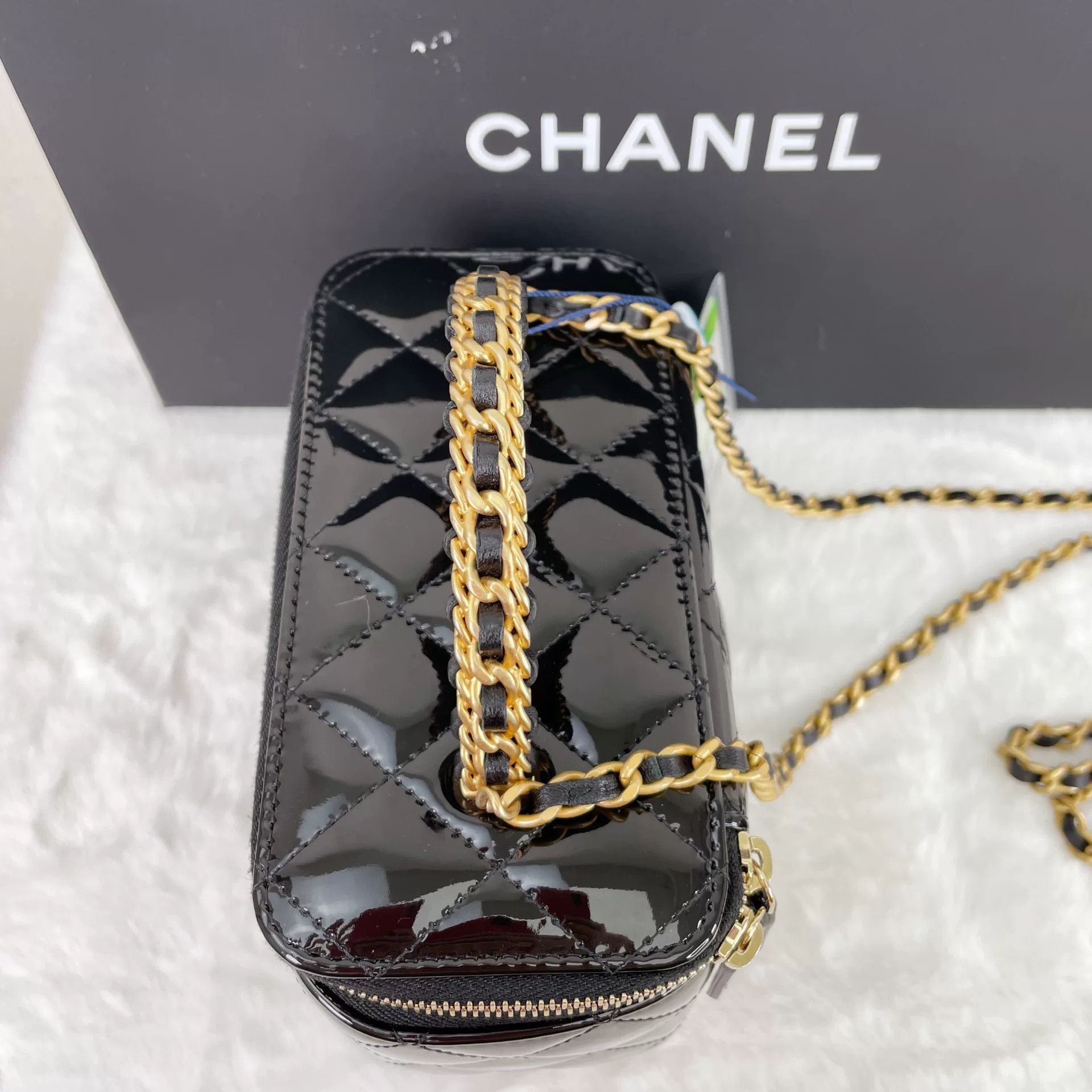 Chanel Pre-loved Bag Very good condition Size ONE SIZE - 5 Thumbnail