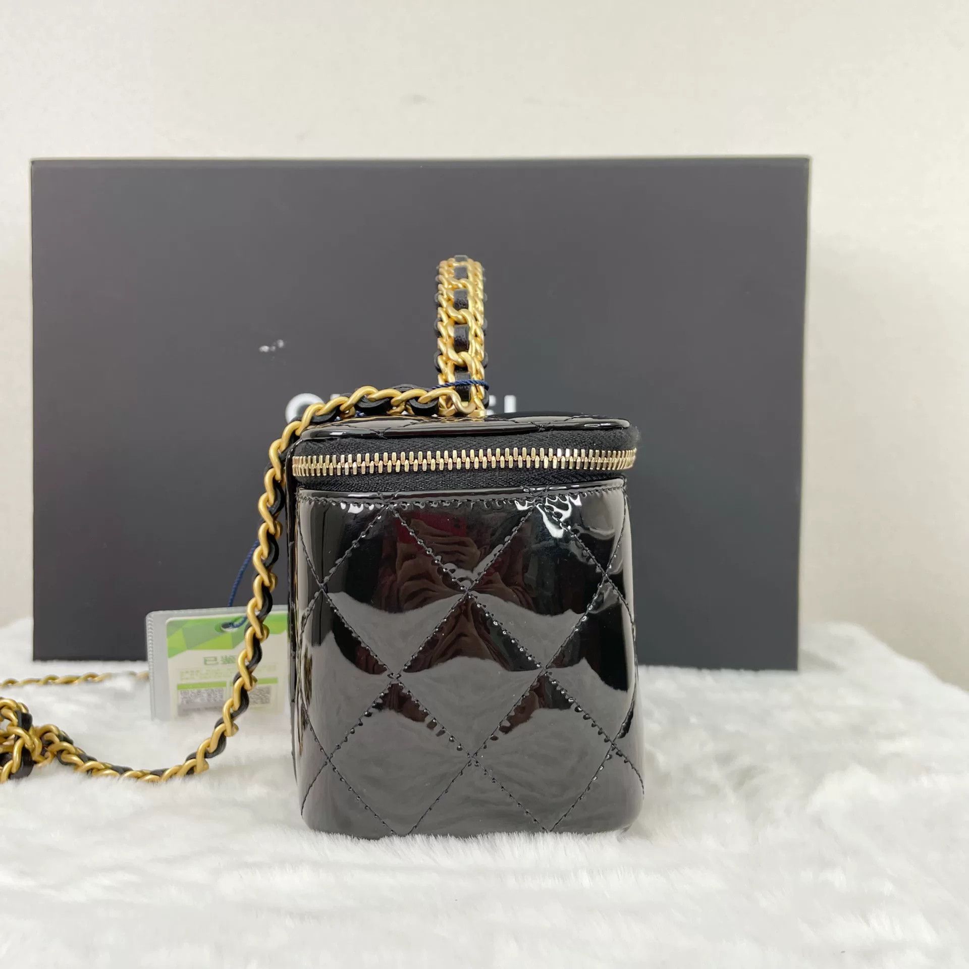 Chanel Pre-loved Bag Very good condition Size ONE SIZE - 3 Thumbnail