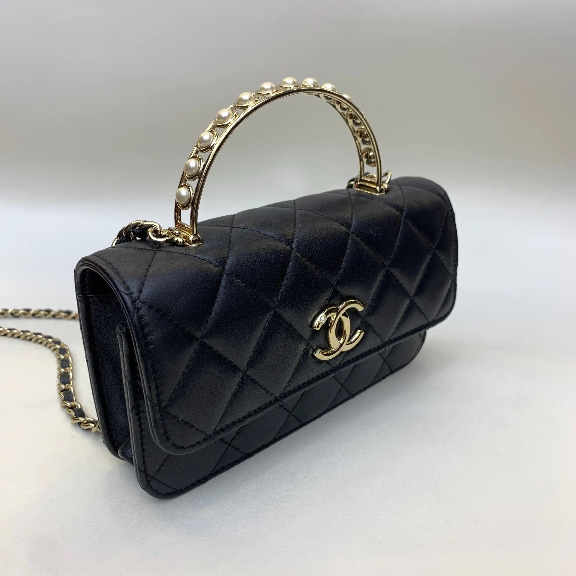 Chanel Pre-loved Bag Very good condition Size ONE SIZE - 2 Thumbnail
