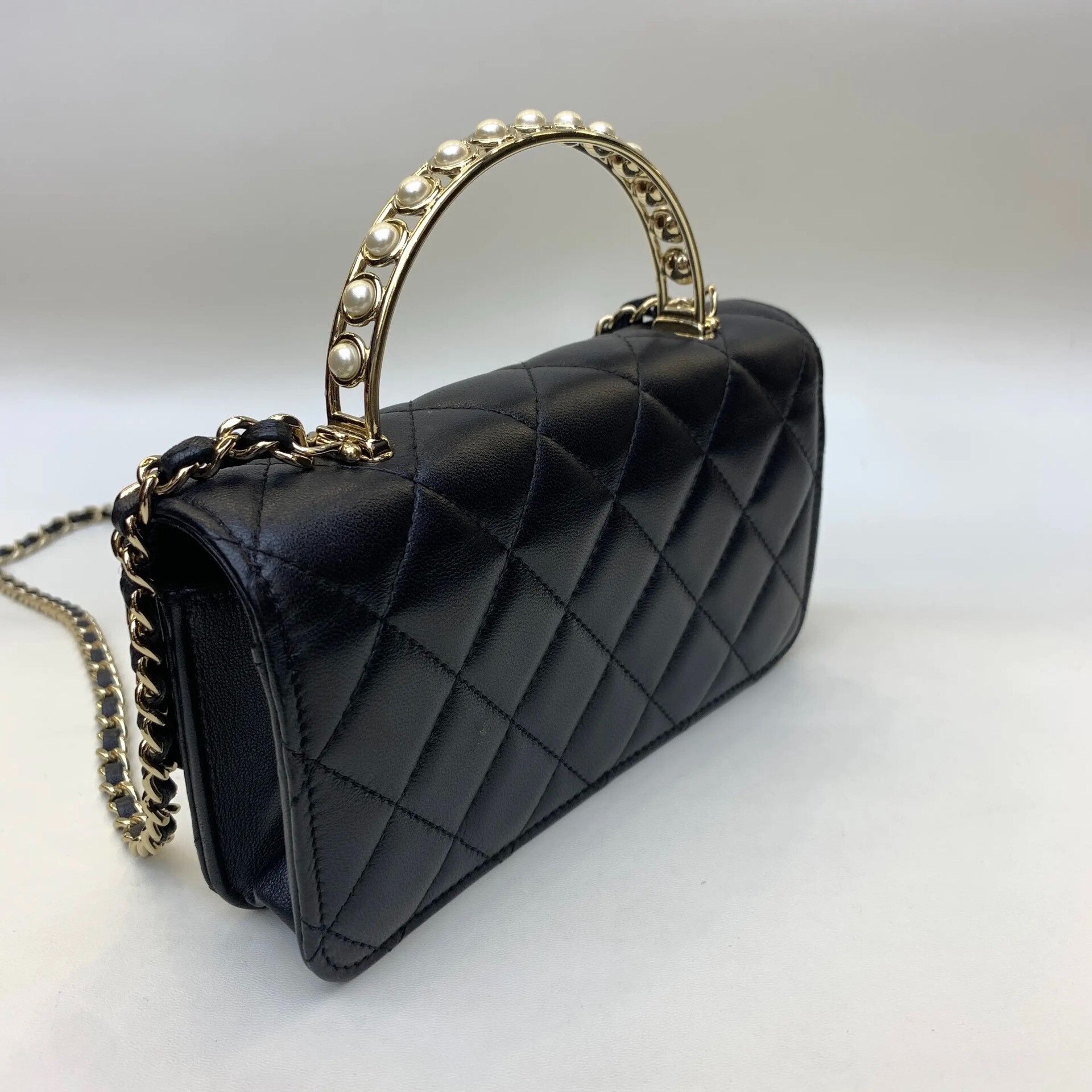 Chanel Pre-loved Bag Very good condition Size ONE SIZE - 4 Thumbnail