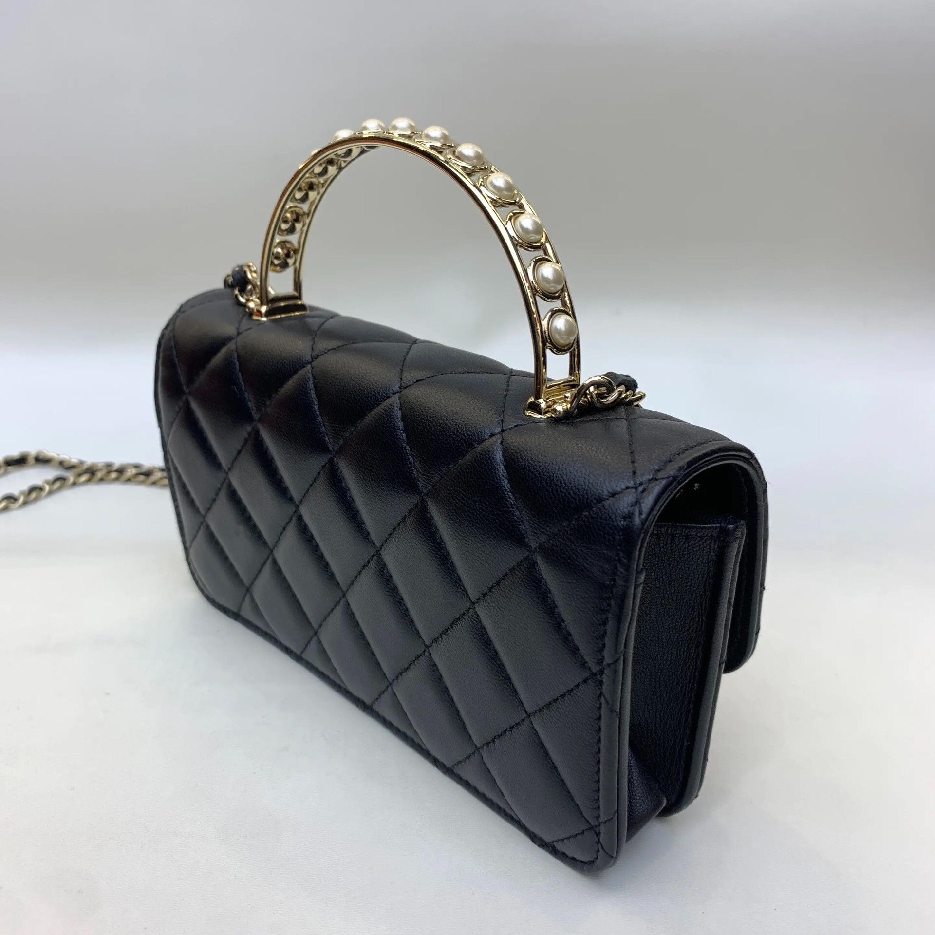 Chanel Pre-loved Bag Very good condition Size ONE SIZE - 5 Thumbnail