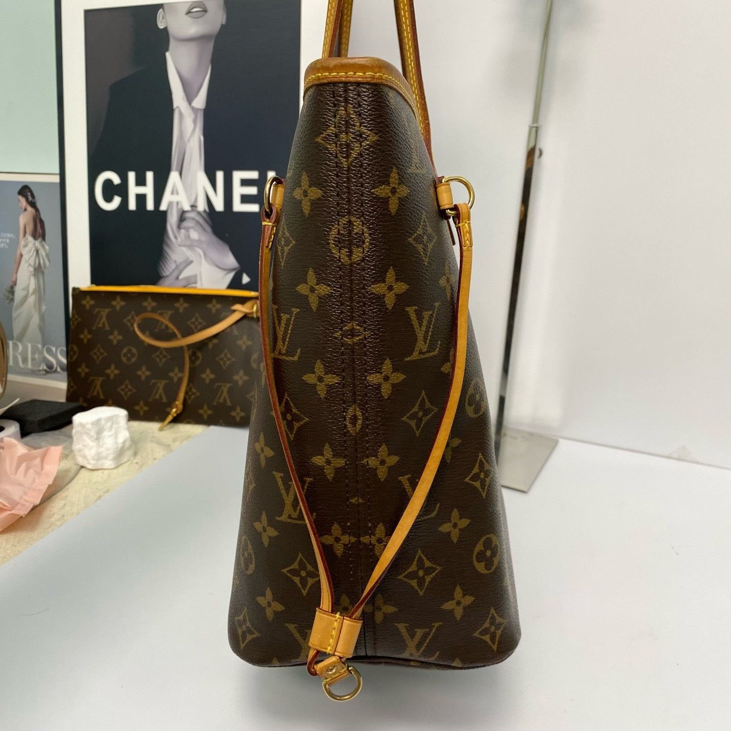 Louis Vuitton Pre-loved Bag Very good condition Size ONE SIZE - 5 Thumbnail