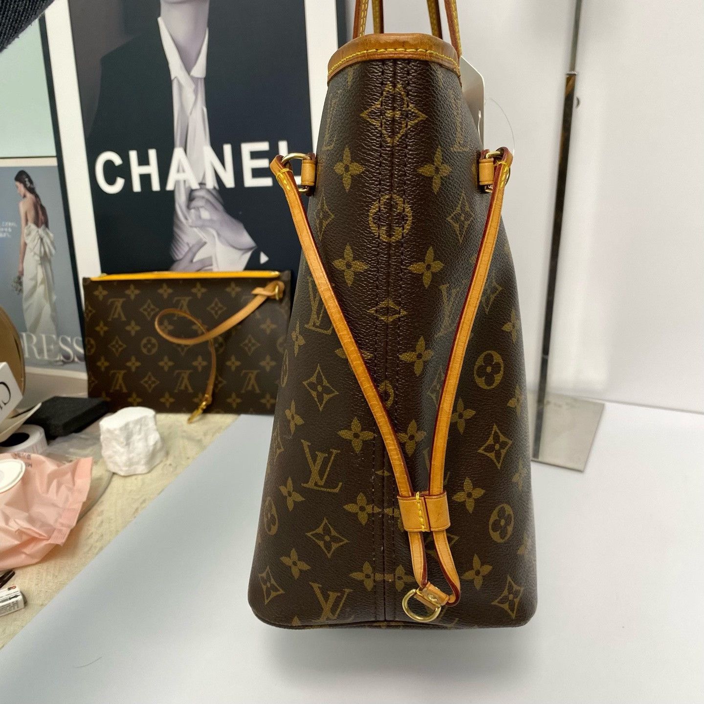 Louis Vuitton Pre-loved Bag Very good condition Size ONE SIZE - 4 Thumbnail