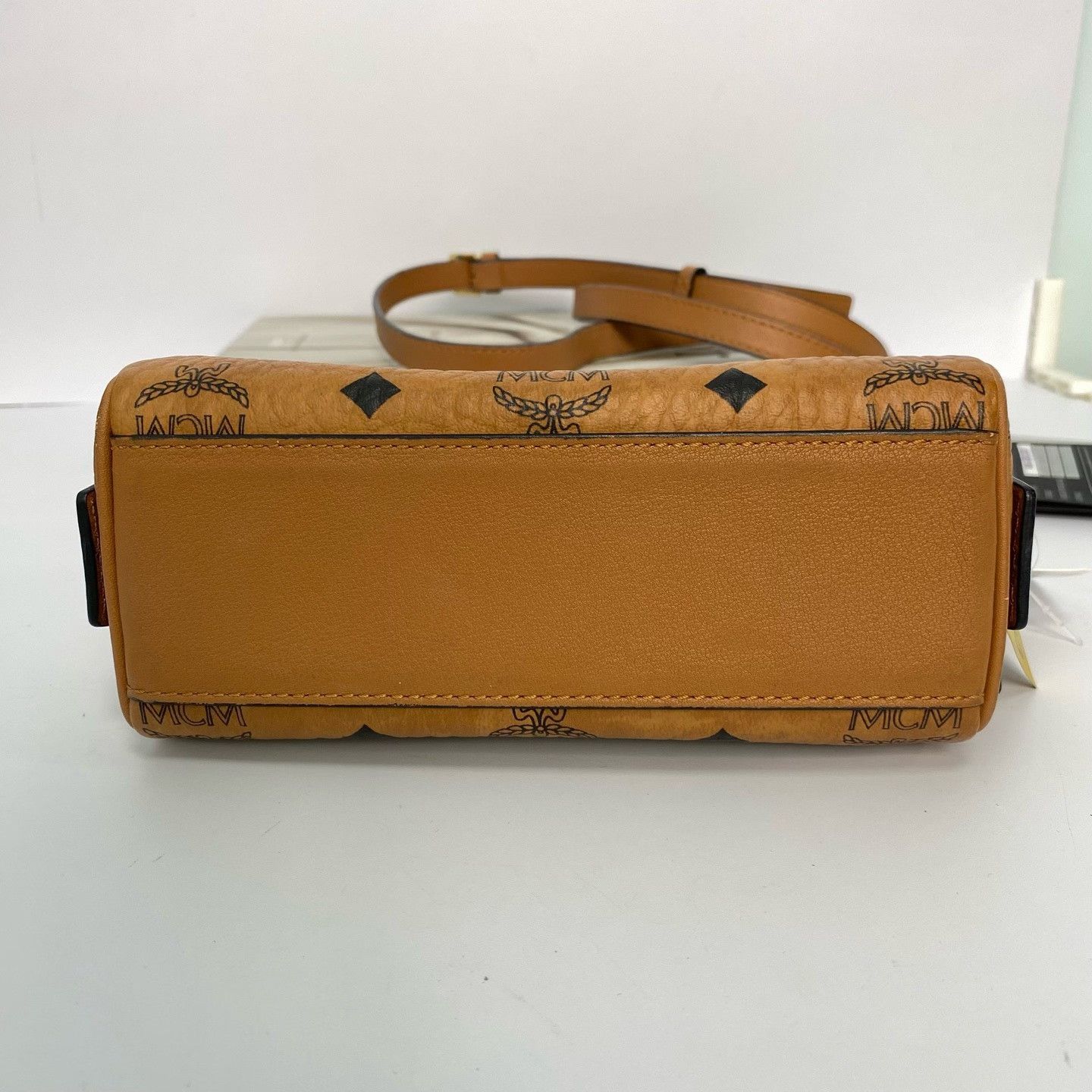 MCM Pre-loved Bag Very good condition Size ONE SIZE - 4 Thumbnail