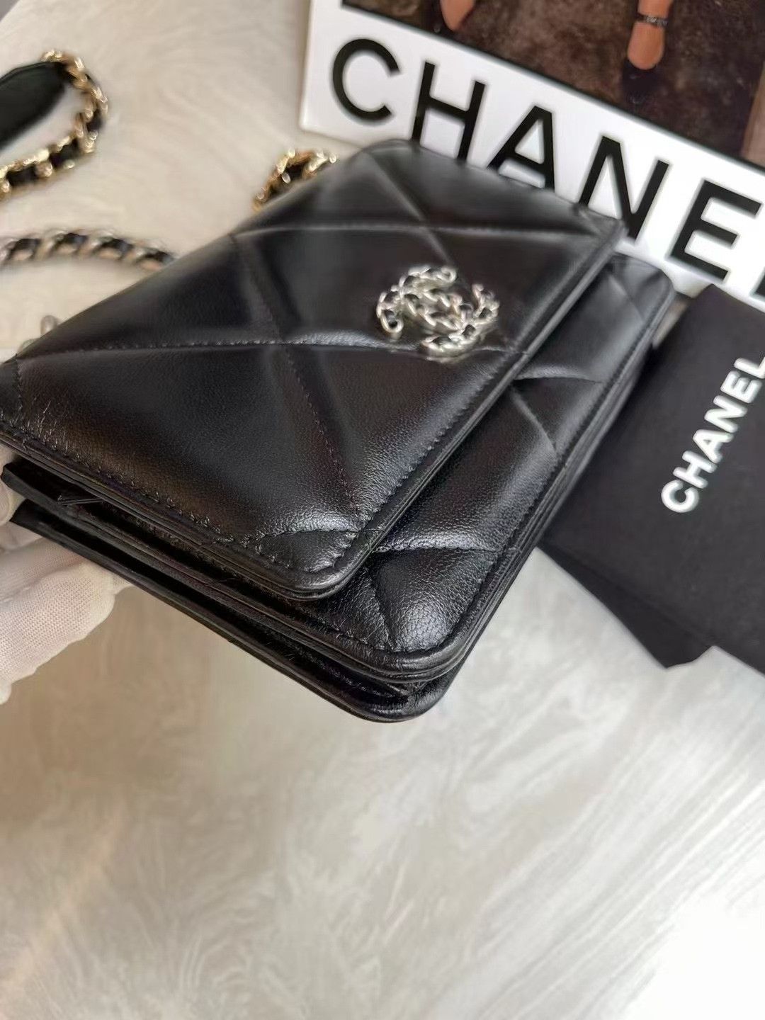 Chanel Pre-loved Bag Very good condition Size ONE SIZE - 5 Thumbnail