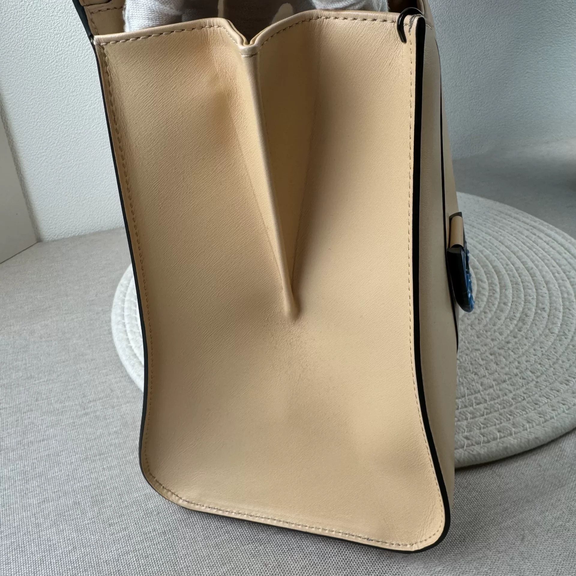 Louis Vuitton Pre-loved Bag Very good condition Size ONE SIZE - 4 Thumbnail
