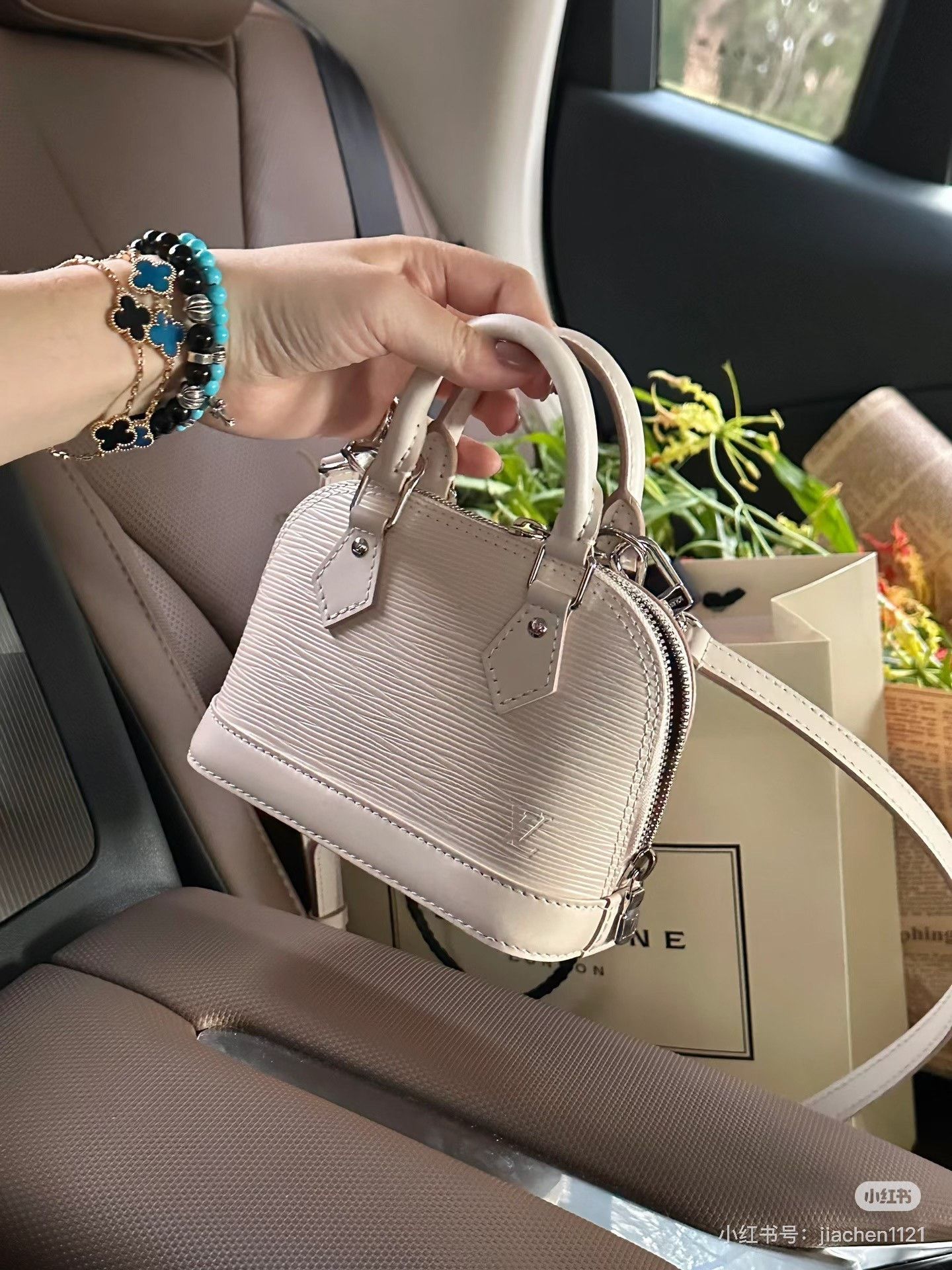 Louis Vuitton Pre-loved Bag Very good condition Size ONE SIZE - 8 Thumbnail