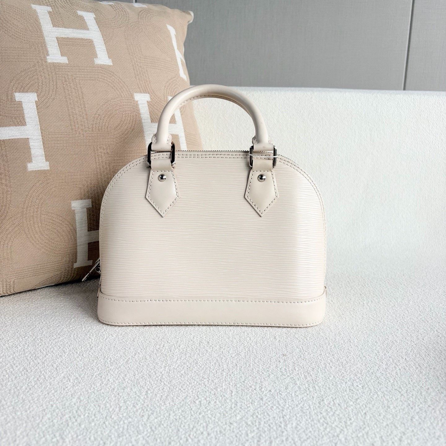 Louis Vuitton Pre-loved Bag Very good condition Size ONE SIZE - 2 Thumbnail