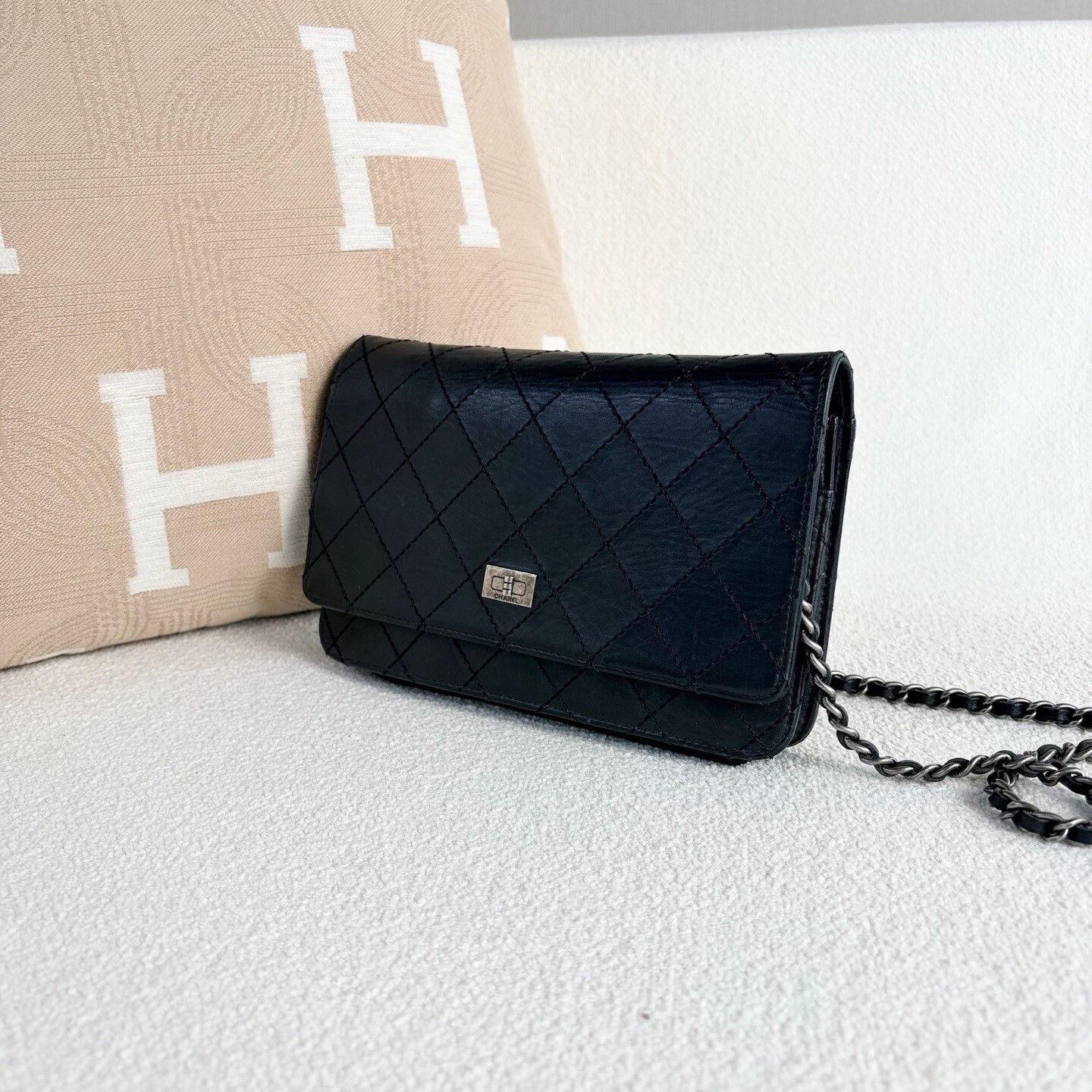 Chanel Pre-loved Bag Very good condition Size ONE SIZE - 4 Thumbnail