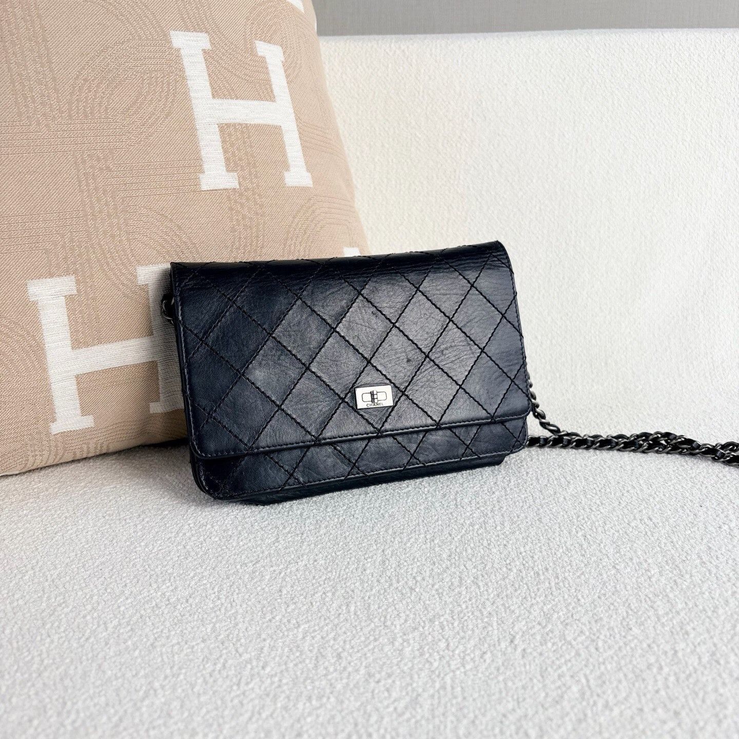 Chanel Pre-loved Bag Very good condition Size ONE SIZE - 6 Thumbnail
