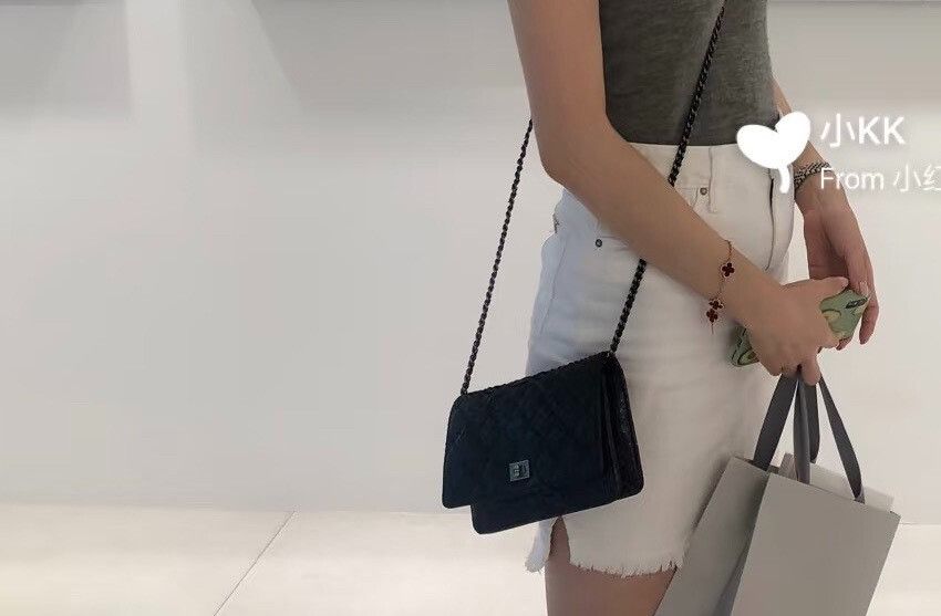 Chanel Pre-loved Bag Very good condition Size ONE SIZE - 8 Thumbnail
