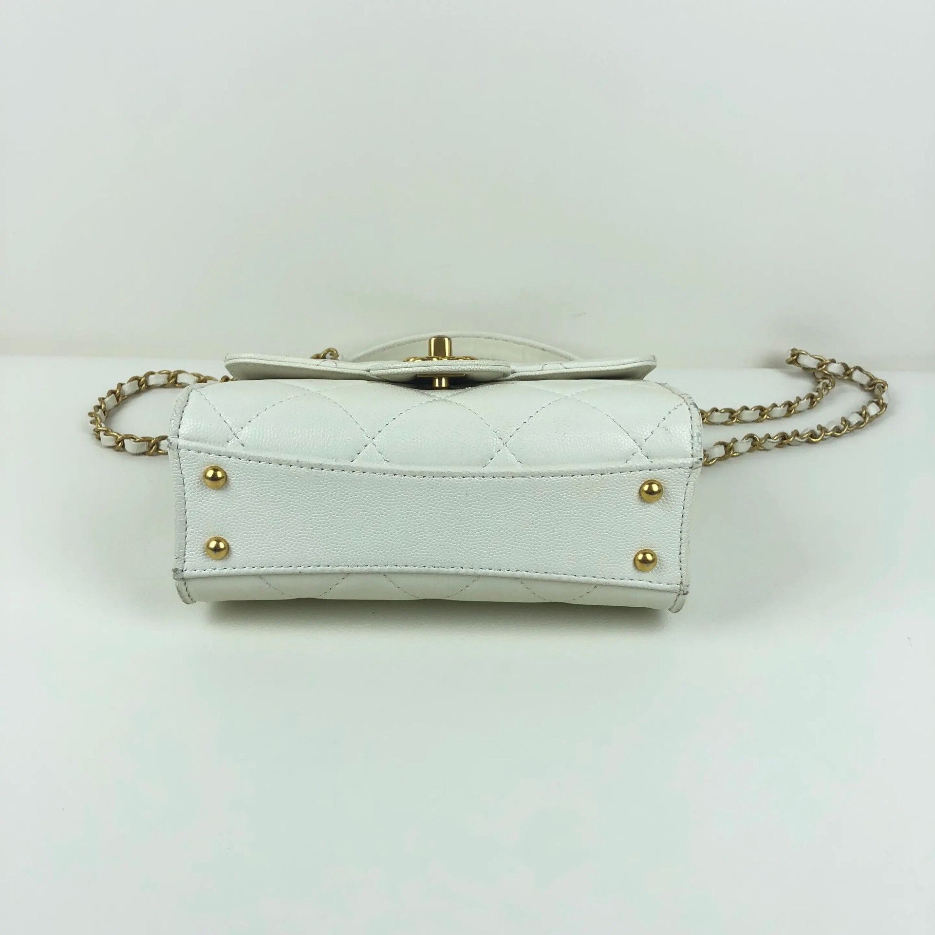 Chanel Pre-loved Bag Very good condition Size ONE SIZE - 6 Thumbnail